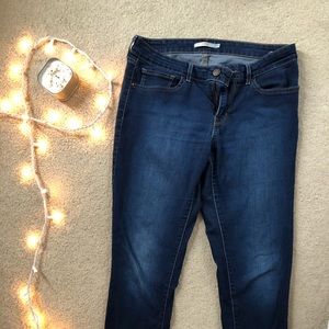 Levi’s 711 blue jeans size 31